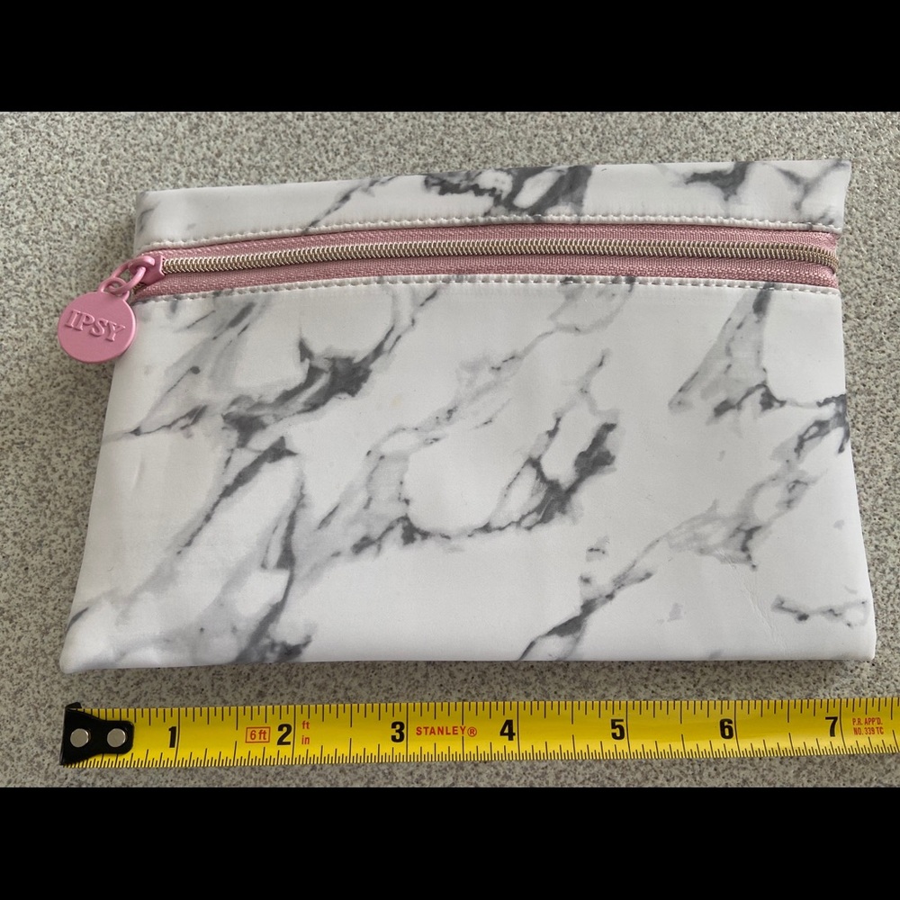 Ipsy cosmetic bag
